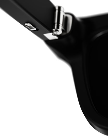 FireLens F2 | Stealth Black - Photochromic Clear to Black Halo